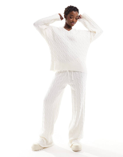 💸 Cozy Cable Knit Set